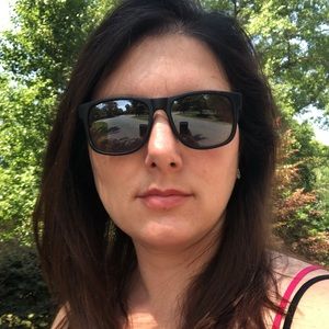 Meet your Posher, Stephanie